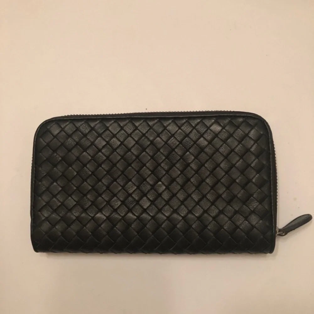 Black leather woven intrecciato wallet clutch bag